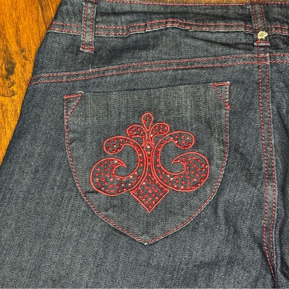 Dereon WoMen's Deep Indigo Skinny Jeans 9/10 EUC - Picture 9 of 10